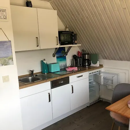 Inselnest gemütliche Ferienwohnung mit Terrasse nahe *