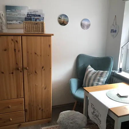 Inselnest gemütliche Ferienwohnung mit Terrasse nahe Tönning